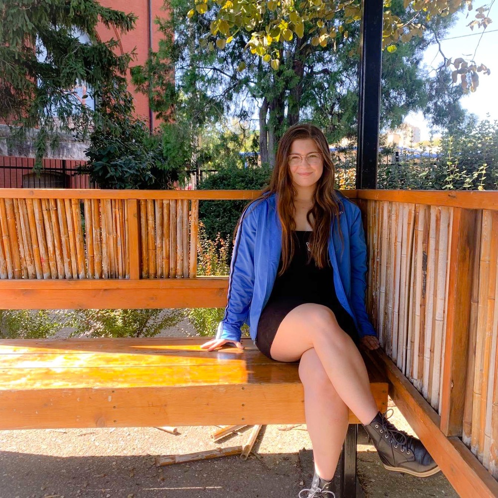 Meet your Posher, Lauren